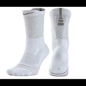 nike elite versatility crew socks
